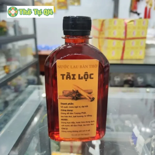 Nước lau rửa bàn thờ